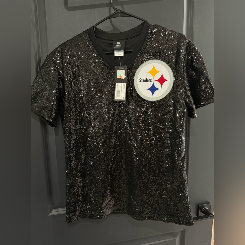 PITTSBURGH STEELERS WOMEN'S TEAM GLAM SEQUIN SHORT SLEEVE T-SHIRT